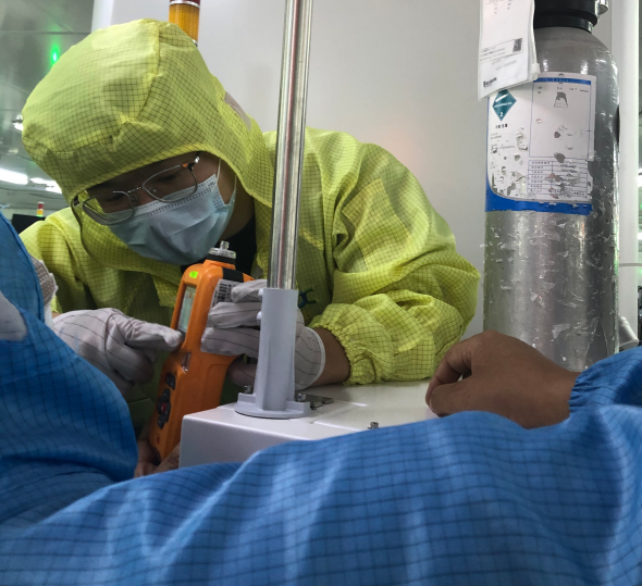 逸云天微小流量气体检测：科技护航大学实验安全新篇章图片